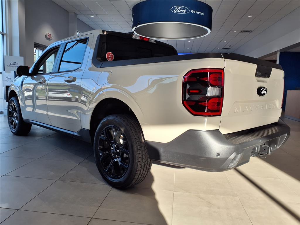 2025 Ford Maverick Lariat photo 3