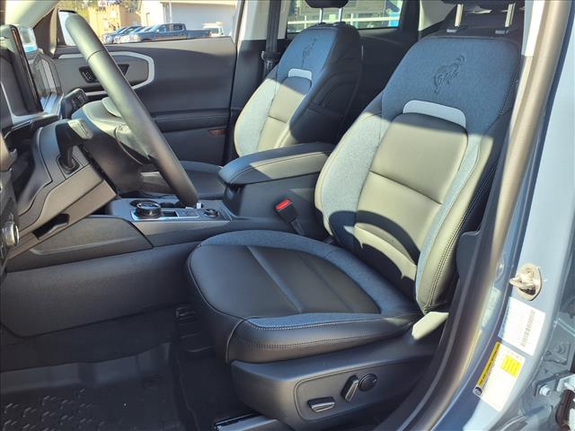 2025 Ford Bronco Sport Outer Banks photo 3