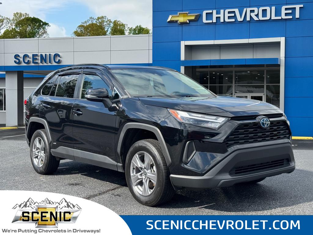 2022 Toyota RAV4 Hybrid XLE