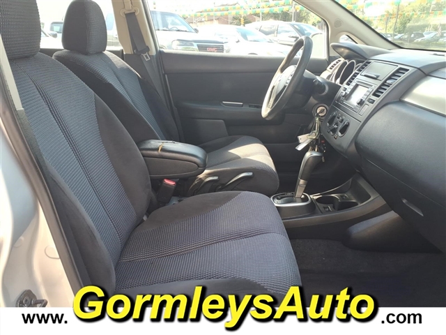 2011 Nissan Versa 1.8 SL:391746B