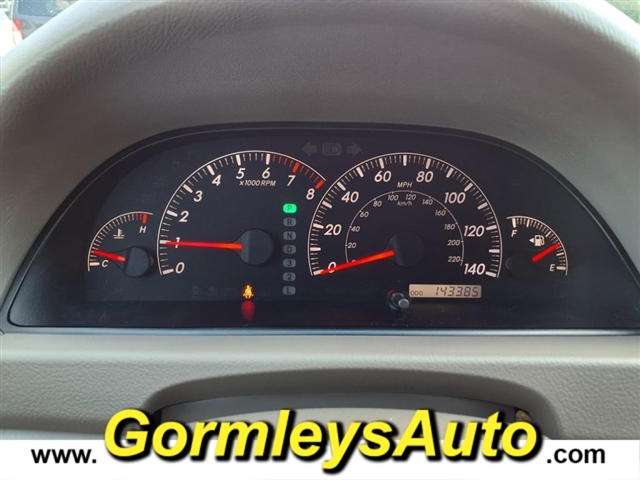 2005 Toyota Camry LE photo 8
