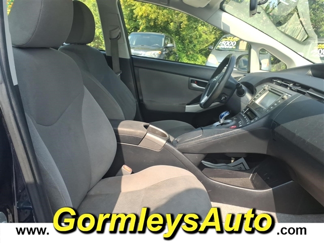 2015 Toyota Prius Two:395658B