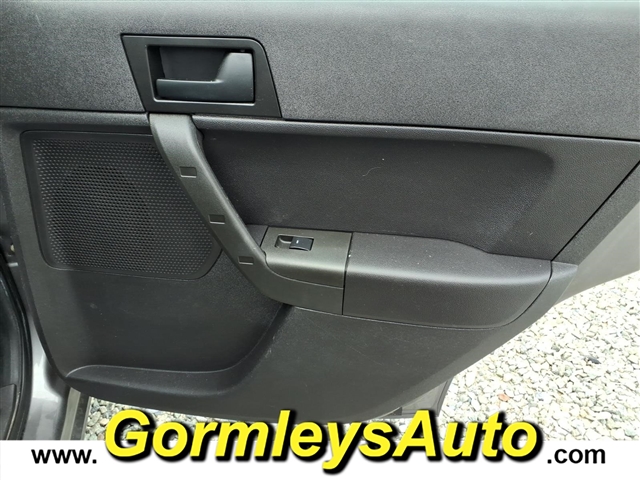 2009 Ford Focus SE:199899B