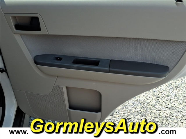 2012 Ford Escape XLT:B15672B