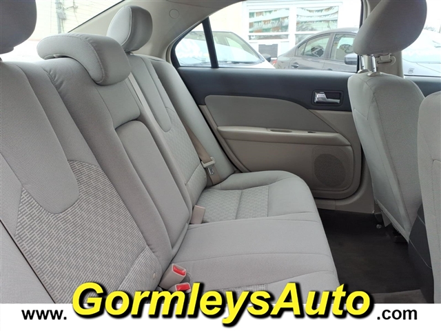 2011 Ford Fusion S:326633B