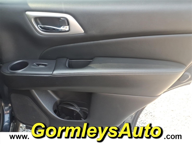 2014 Nissan Pathfinder S:726540B