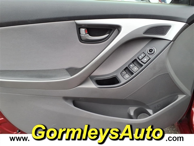 2016 Hyundai ELANTRA Limited:766706B