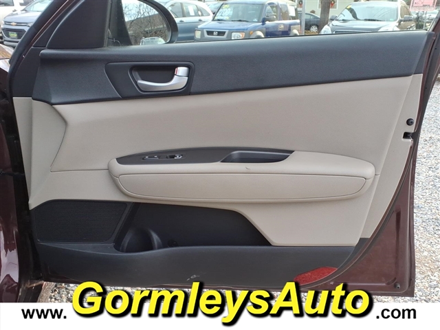 2017 Kia Optima LX:145270B