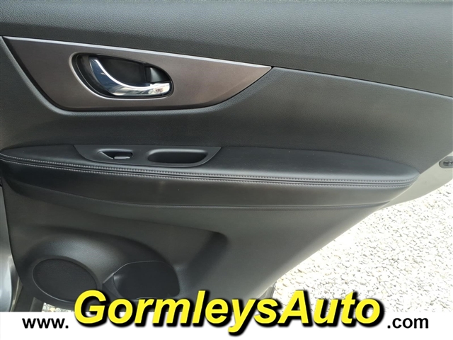 2016 Nissan Rogue S:138903B