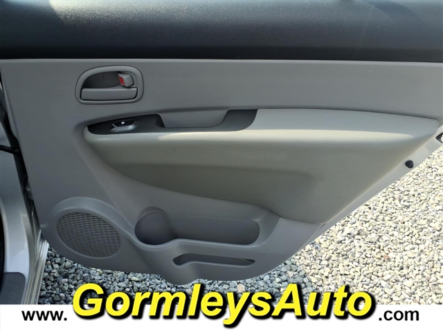 2007 Kia Rondo LX:089888B