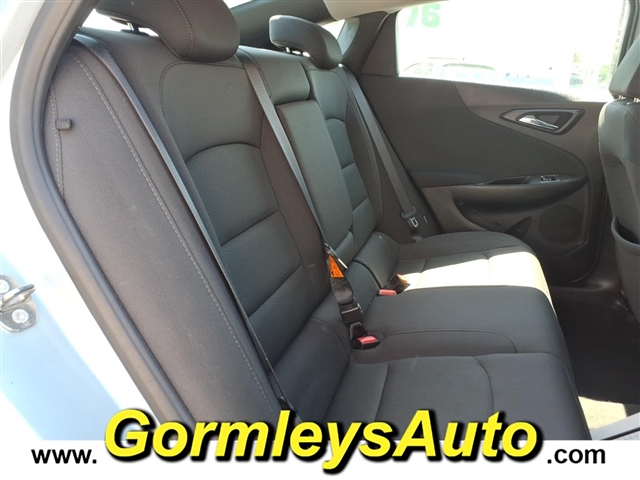 2017 Chevrolet Malibu LT:249768B