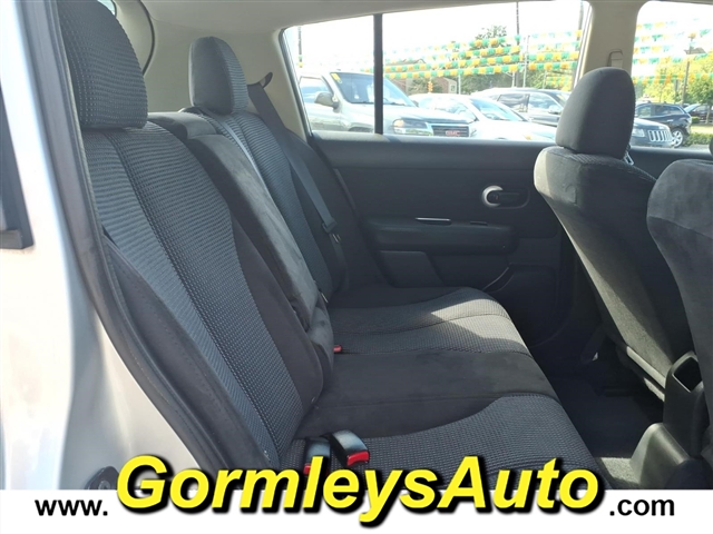 2011 Nissan Versa 1.8 SL:391746B