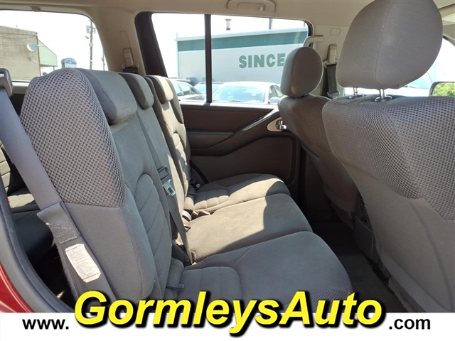 2008 Nissan Pathfinder SE:654870B