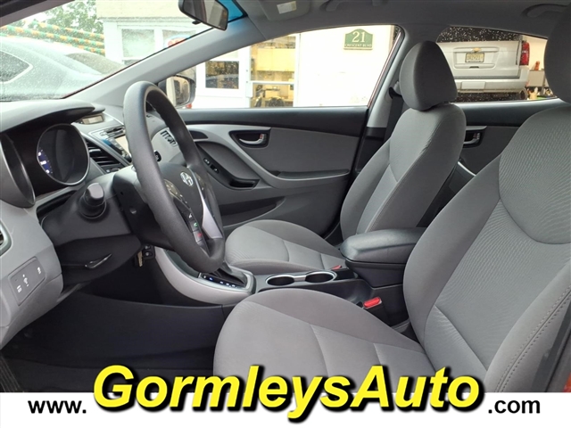 2016 Hyundai ELANTRA Limited:766706B