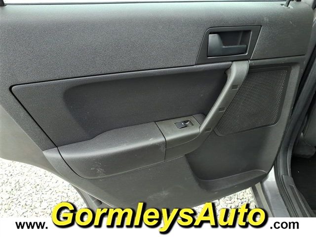2009 Ford Focus SE:199899B
