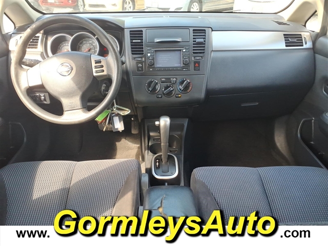 2011 Nissan Versa 1.8 SL:391746B