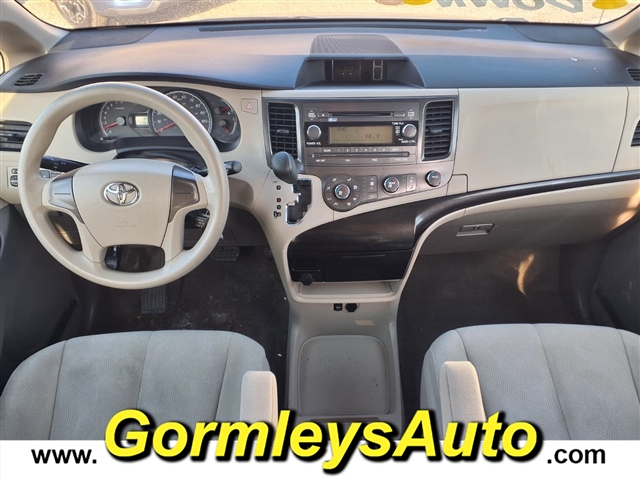 2011 Toyota Sienna Base 7-Passenger:153286B