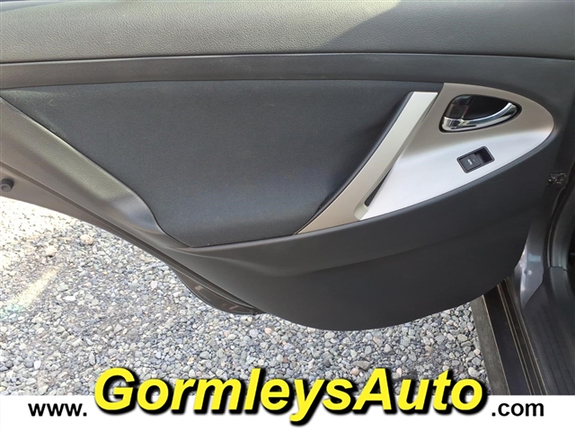 2011 Toyota Camry Base:643283B
