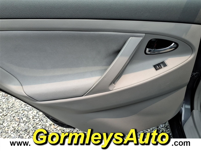 2010 Toyota Camry Base:525575B