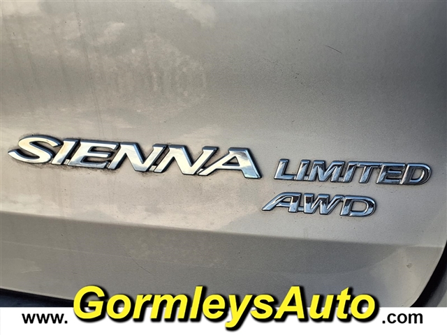 2008 Toyota Sienna XLE:022163B