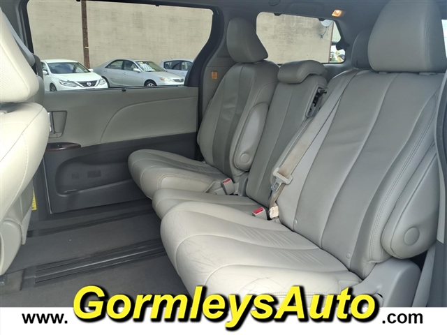 2013 Toyota Sienna XLE 8-Passenger:339481B