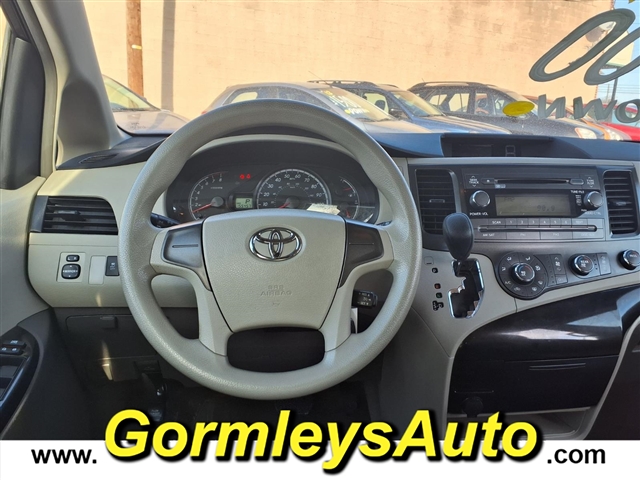 2011 Toyota Sienna Base 7-Passenger:153286B