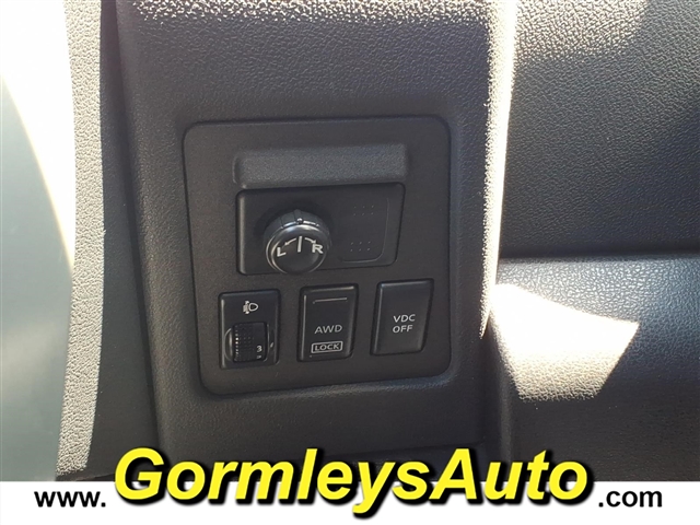 2010 Nissan Rogue S:610030B