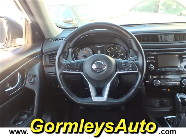 2017 Nissan Rogue S:151585B