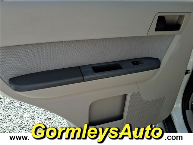 2012 Ford Escape XLT:B15672B