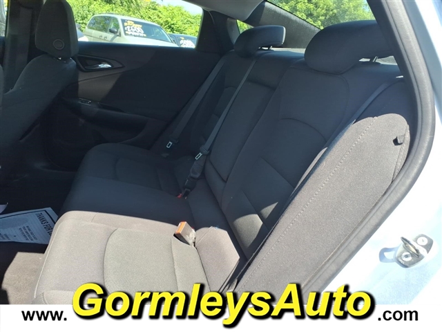 2017 Chevrolet Malibu LT:249768B