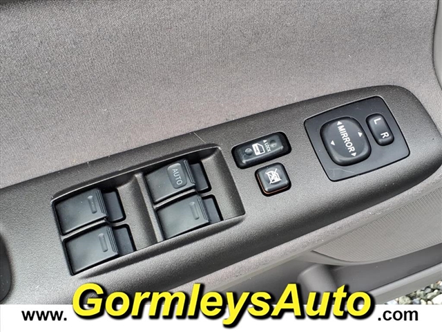 2005 Toyota Camry LE:027197B