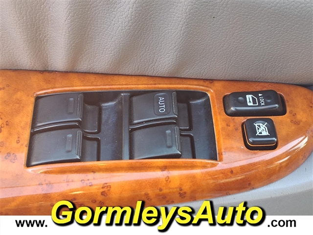 2008 Toyota Sienna XLE:022163B