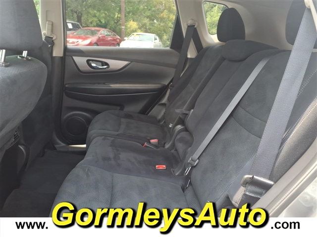 2016 Nissan Rogue S:138903B