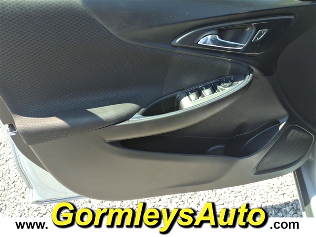 2017 Chevrolet Malibu LT:249768B