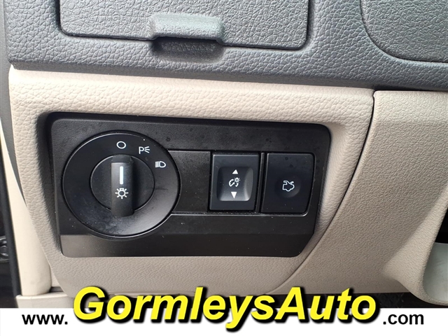 2011 Ford Fusion S:326633B