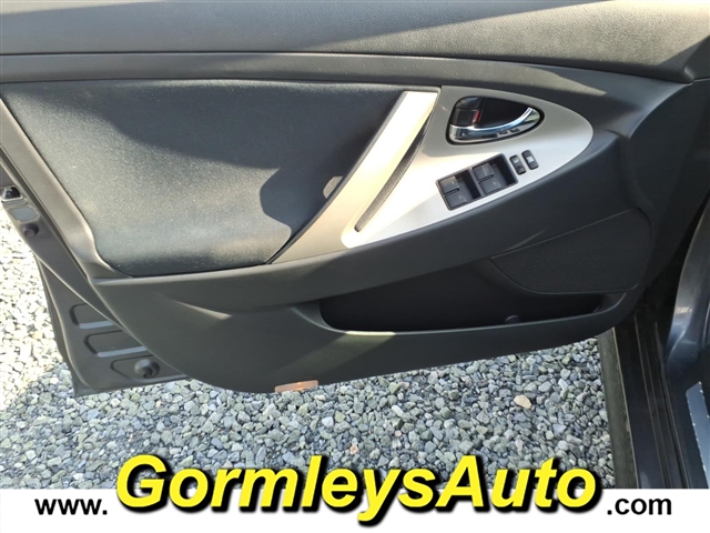 2011 Toyota Camry Base:643283B