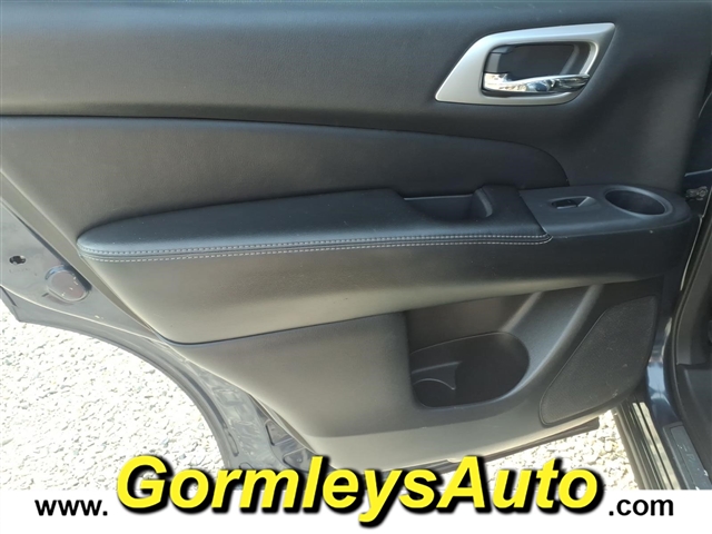 2014 Nissan Pathfinder S:726540B