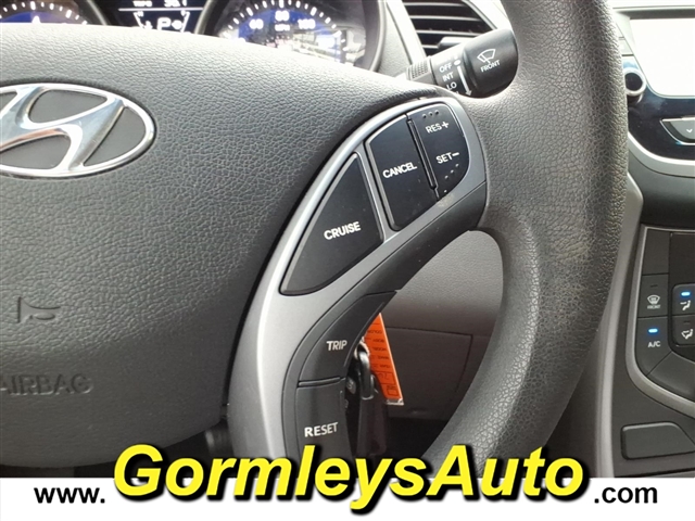 2016 Hyundai ELANTRA Limited:766706B