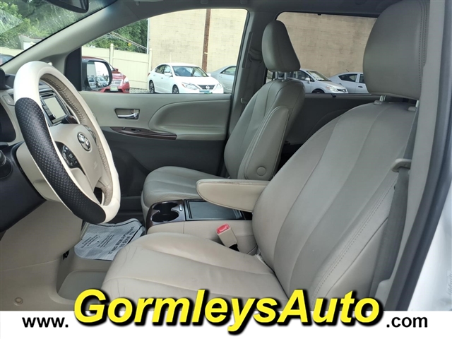 2013 Toyota Sienna XLE 8-Passenger:339481B