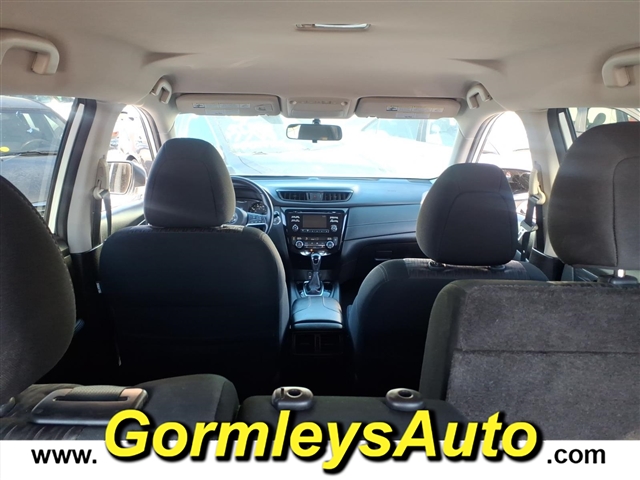 2017 Nissan Rogue S:151585B