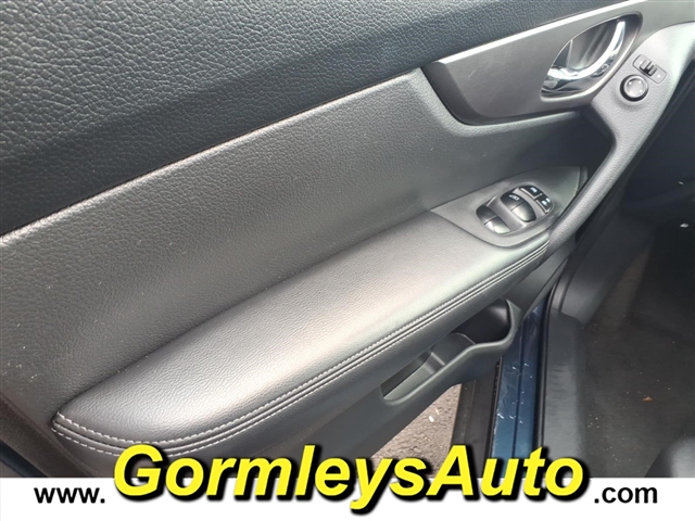 2016 Nissan Rogue S:651763B