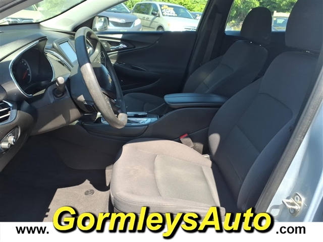 2017 Chevrolet Malibu LT:249768B