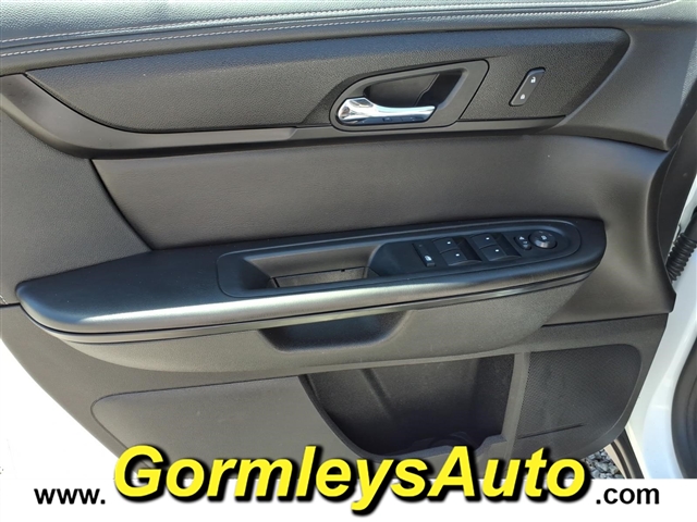 2017 Chevrolet Traverse LT:179902B