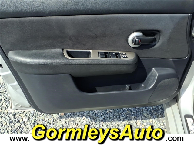 2011 Nissan Versa 1.8 SL:391746B