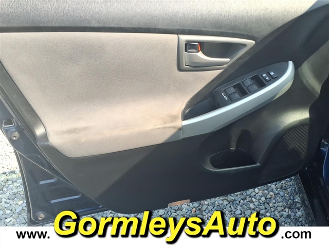 2015 Toyota Prius Two:395658B