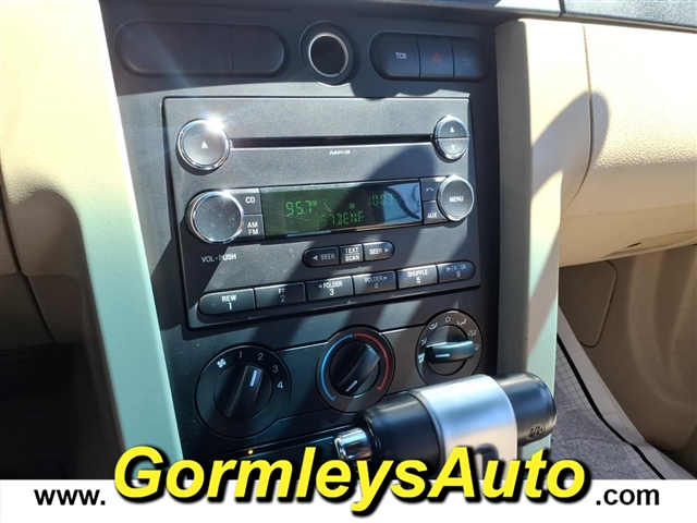 2008 Ford Mustang V6 Deluxe:144760B