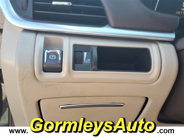 2013 Cadillac XTS Luxury Collection:106897B