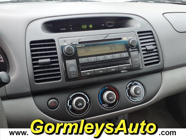 2005 Toyota Camry LE:027197B