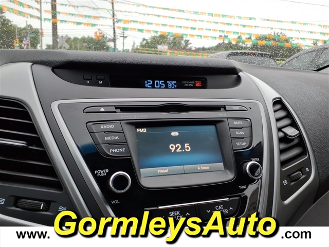 2016 Hyundai ELANTRA Limited:766706B