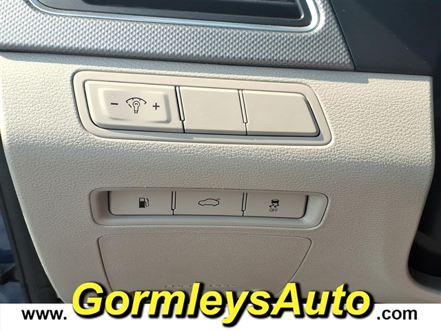 2015 Hyundai SONATA SE:216806B